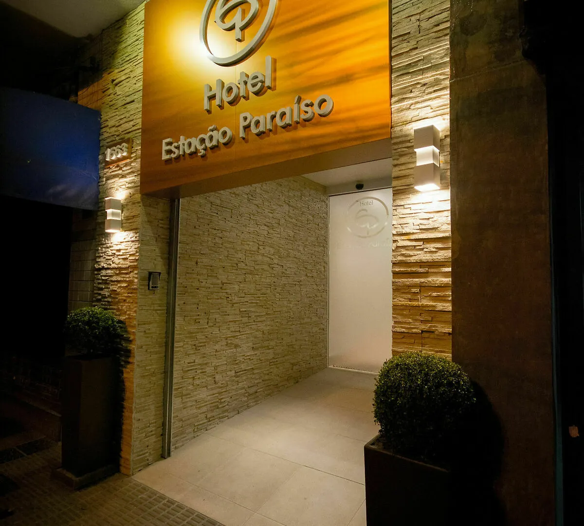 Hotel Estacao Paraiso - Ao Lado Do Metro Paraiso E 600M Da Av Paulista São Paulo 2*,
